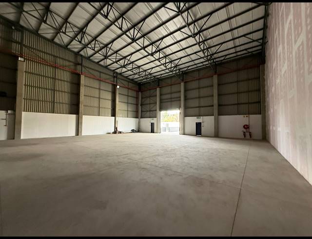 3,743M² WAREHOUSE TO LET IN SPARTAN